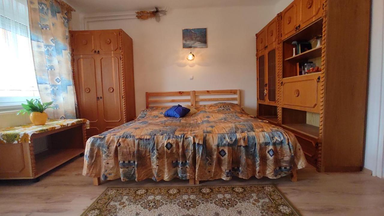 Appartamenti Delle Vacanze Keszthely Exterior foto